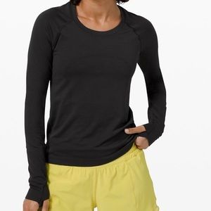 Lulu lemon long sleeve black shirt